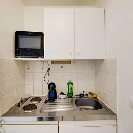 Apartman Le Triumph 2 / Halle De