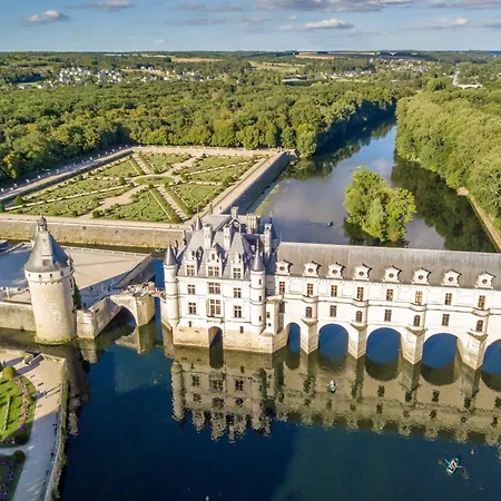 Apartman Le Triumph 2 / Halle De Tours